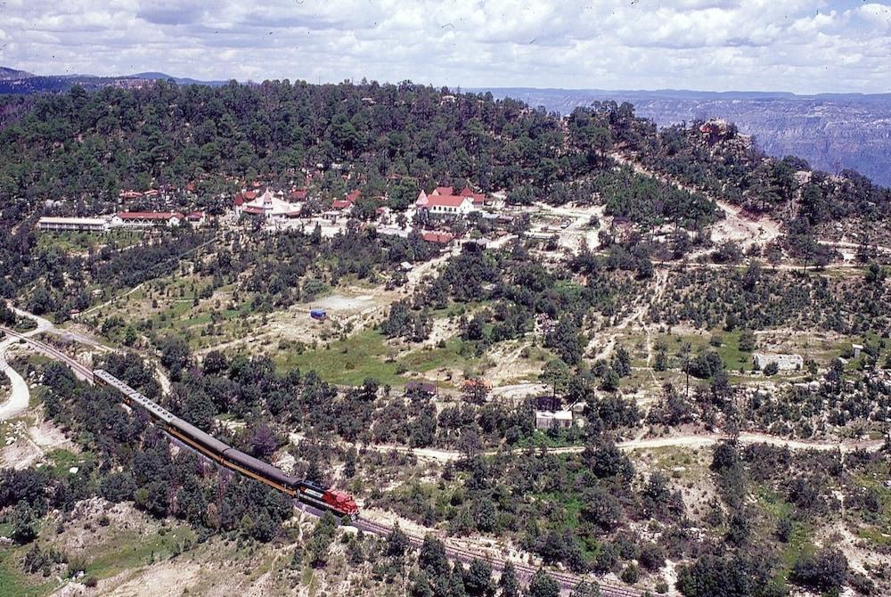 Hotel Mansion Tarahumara Areponapuchi Buitenkant foto