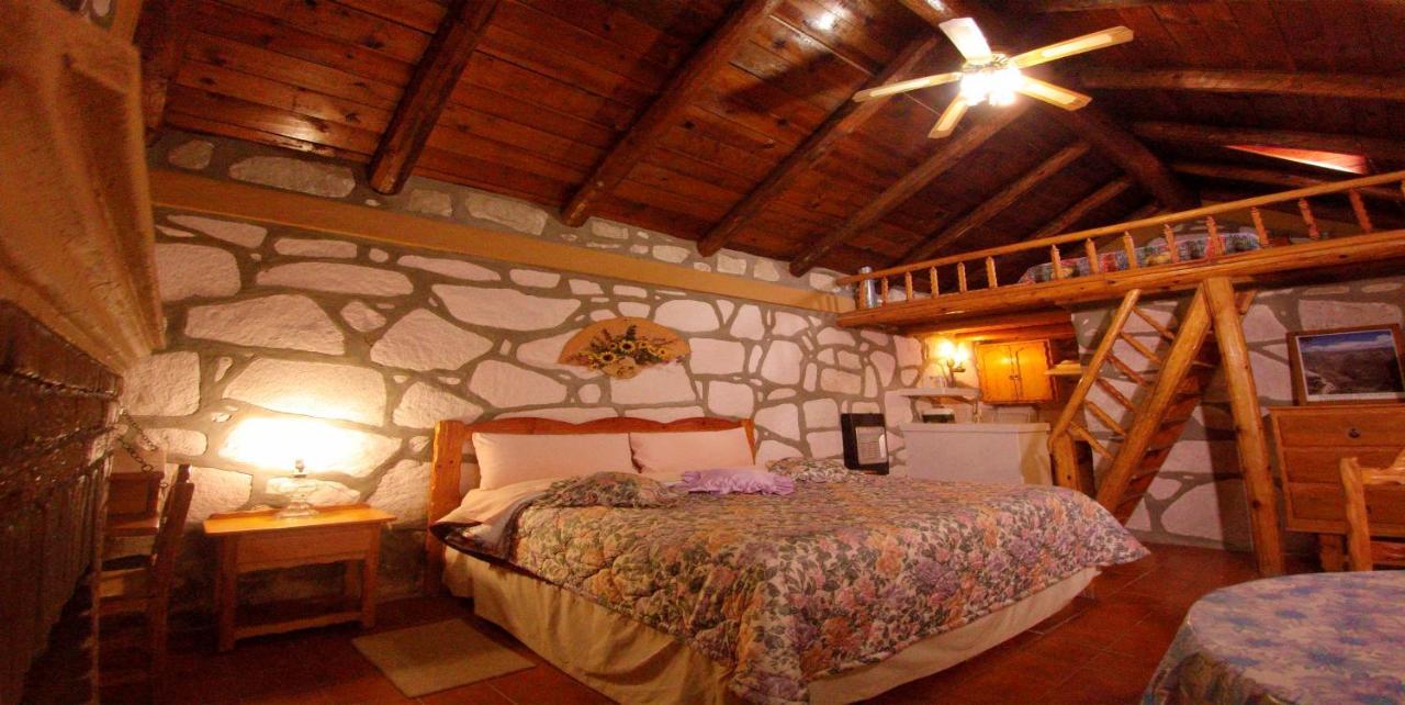 Hotel Mansion Tarahumara Areponapuchi Buitenkant foto