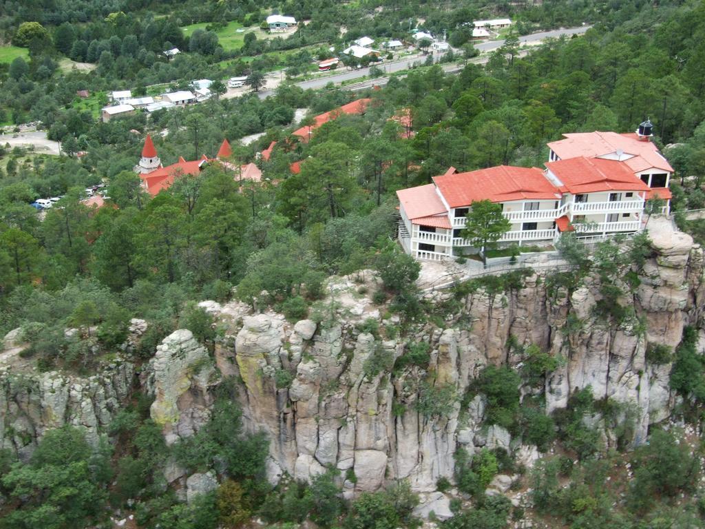 Hotel Mansion Tarahumara Areponapuchi Buitenkant foto