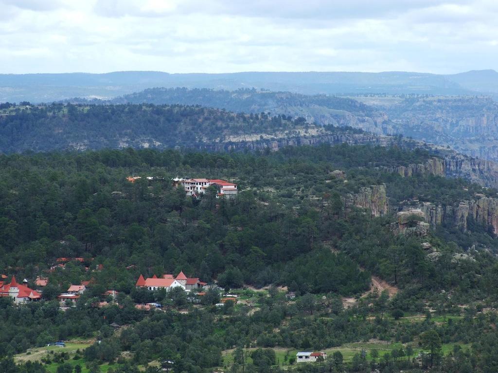 Hotel Mansion Tarahumara Areponapuchi Buitenkant foto