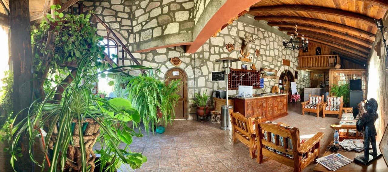 Hotel Mansion Tarahumara Areponapuchi Buitenkant foto